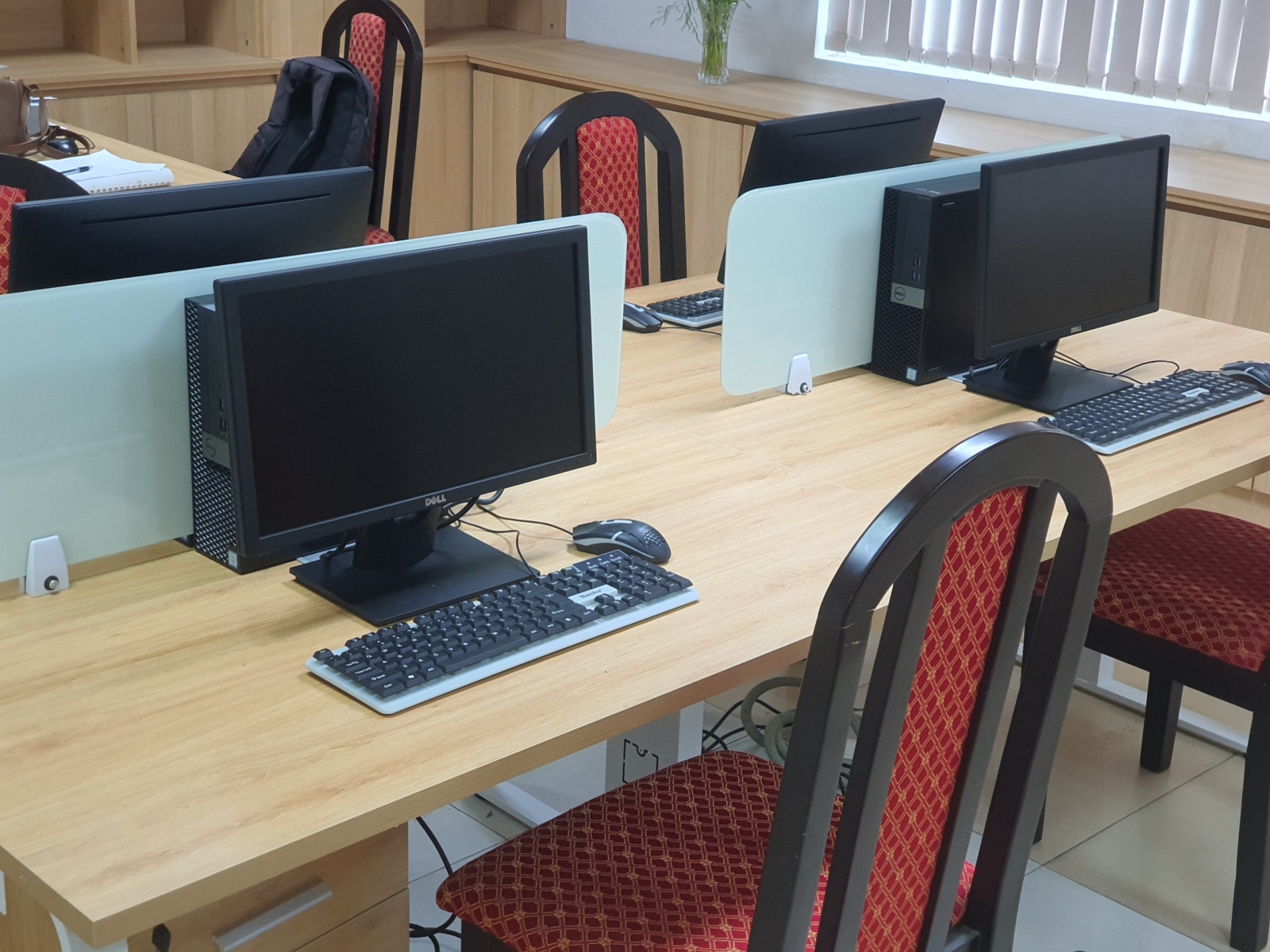 máy bộ chuyên game 